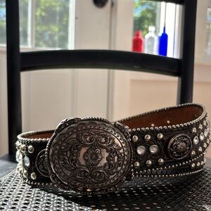 Womens Western trophy belt